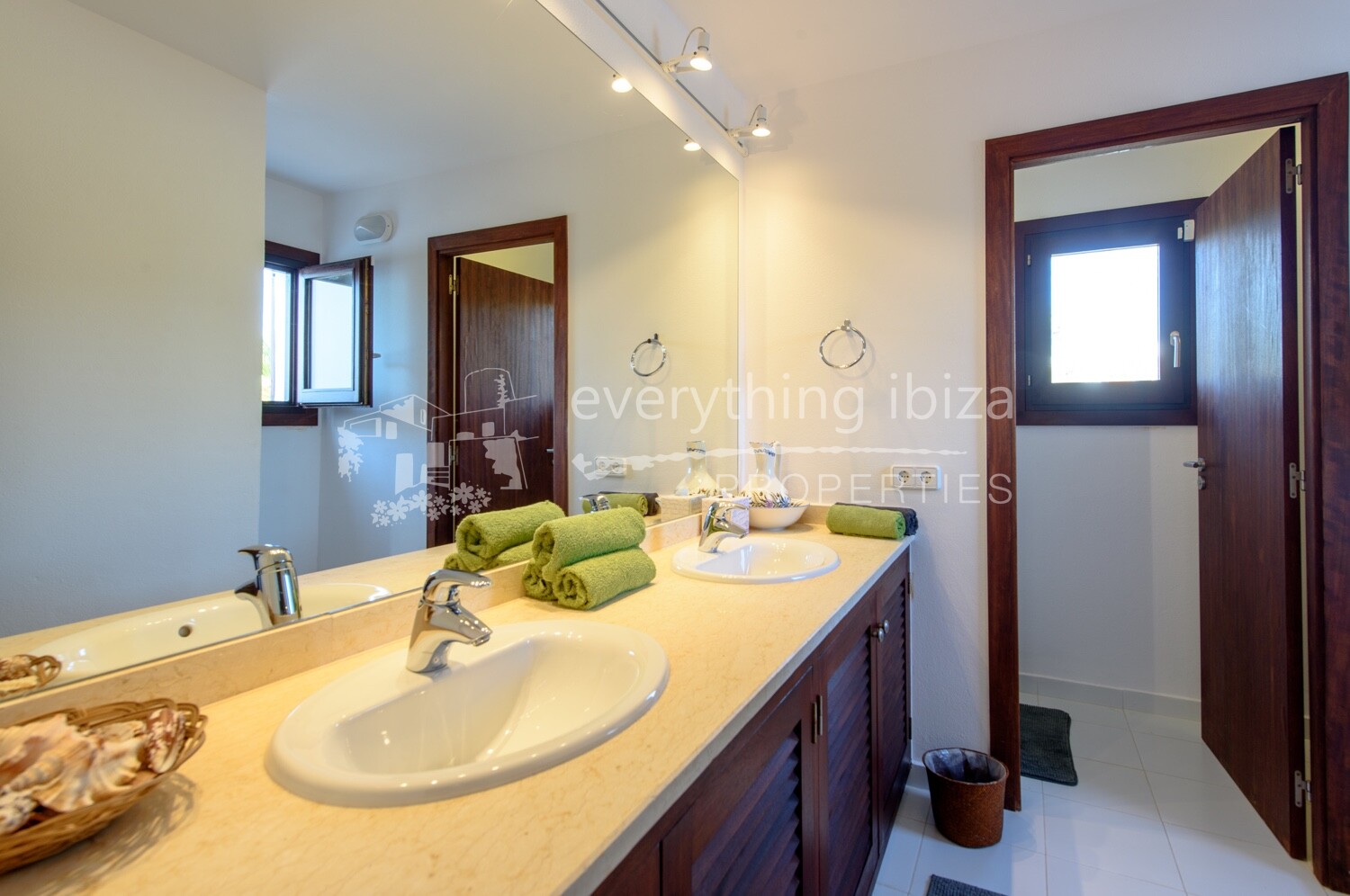 Magnificent Villa with Pool & Close to the Beach, ref. 1478, for sale in Ibiza by everything ibiza Properties