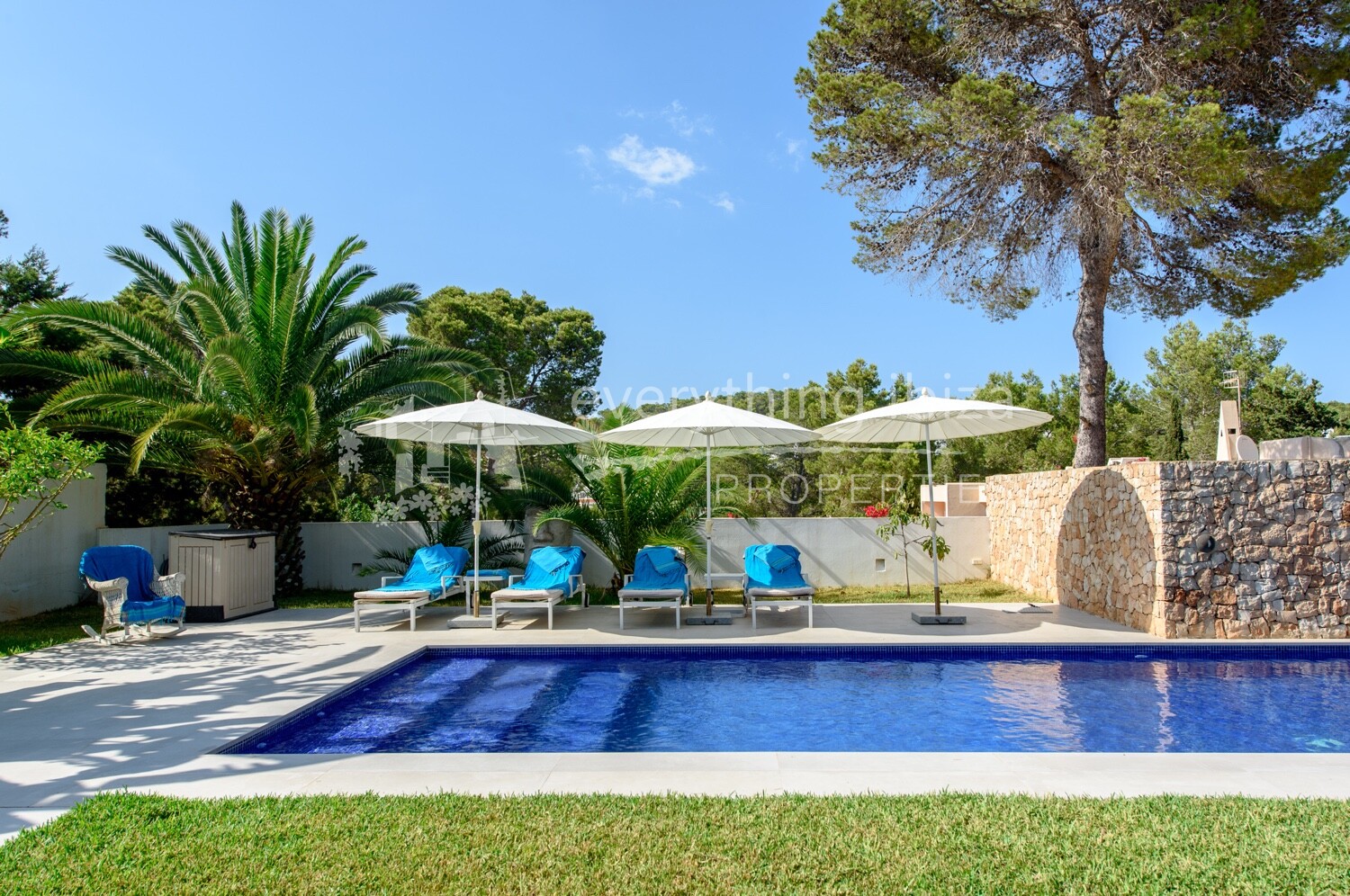 Magnificent Villa with Pool & Close to the Beach, ref. 1478, for sale in Ibiza by everything ibiza Properties