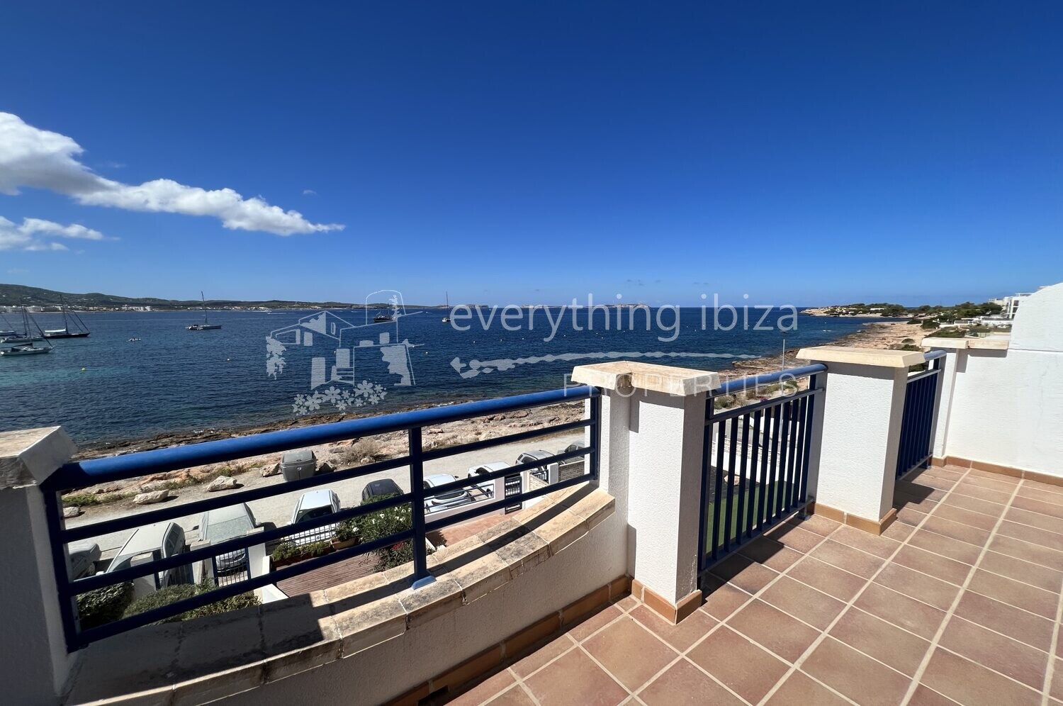 Frontline Duplex Penthouse with Sea & Sunset Views, ref. 1479, for sale in Ibiza by everything ibiza Properties