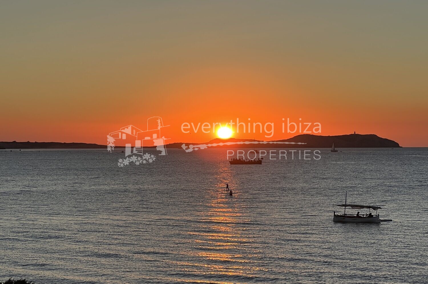 Frontline Duplex Penthouse with Sea & Sunset Views, ref. 1479, for sale in Ibiza by everything ibiza Properties