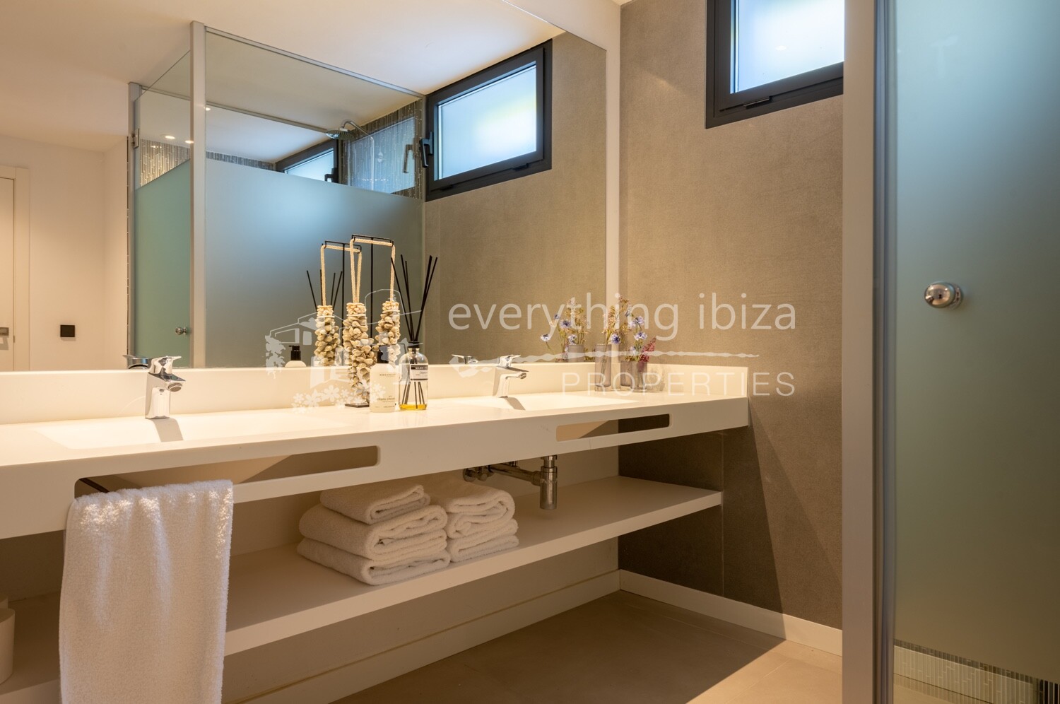 Magnificent Luxury Villa Close to the Beach & Jesus, ref. 1480, for sale in Ibiza by everything ibiza Properties