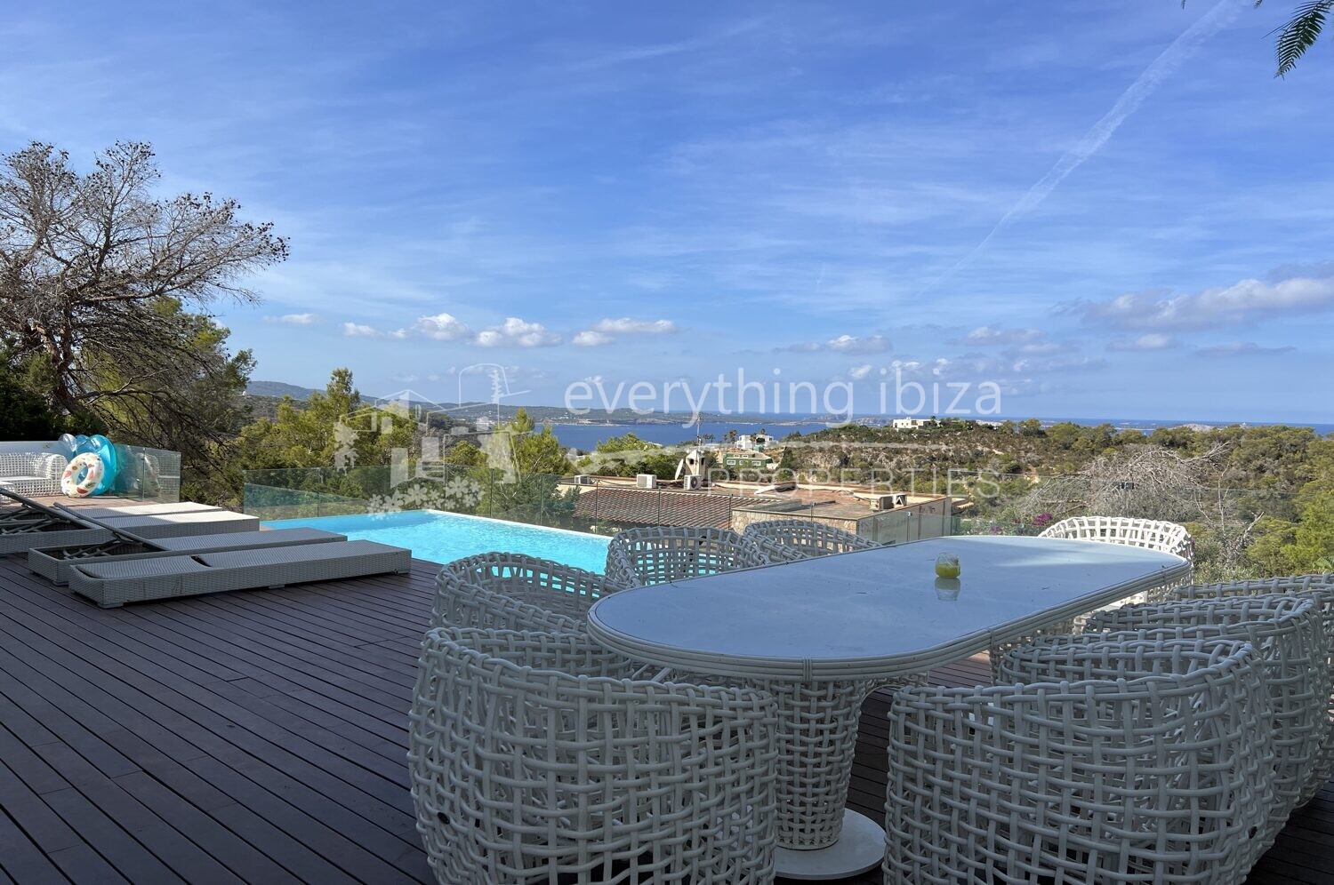 Cosmopolitan Luxury Villa with Stunning Sea & Sunset Views, ref. 1482, for sale in Ibiza by everything ibiza Properties