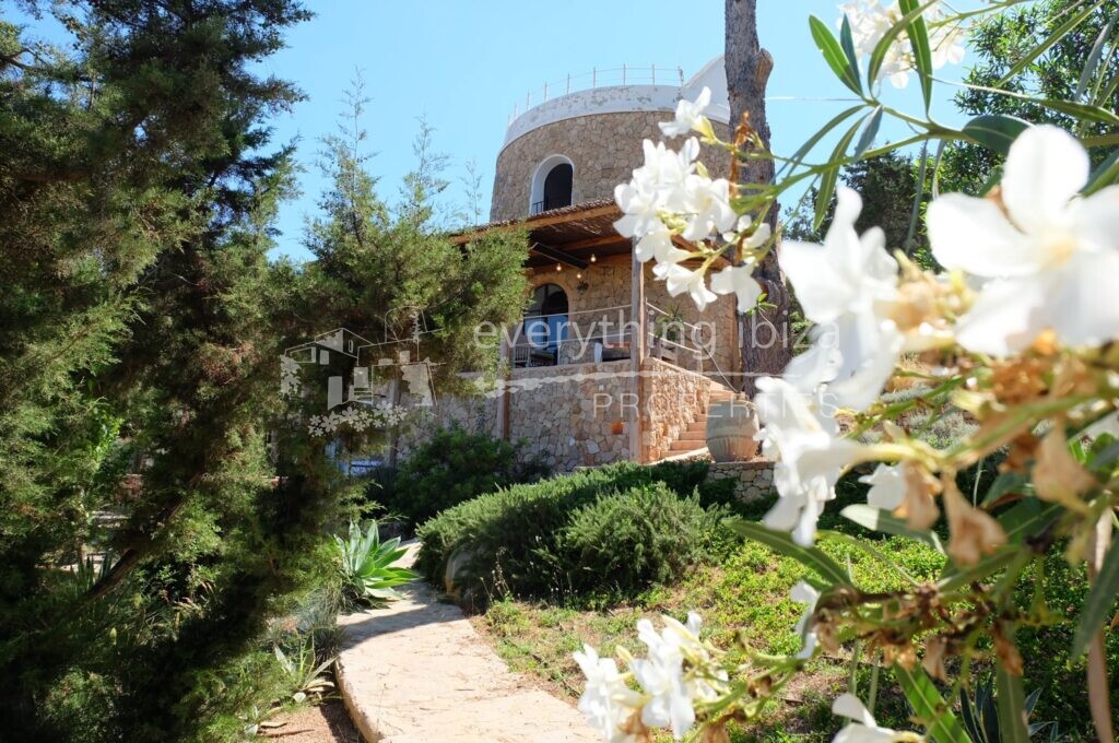 Charming Villa with Tower Close to Popular Beaches, ref. 1486, for sale in Ibiza by everything ibiza Properties