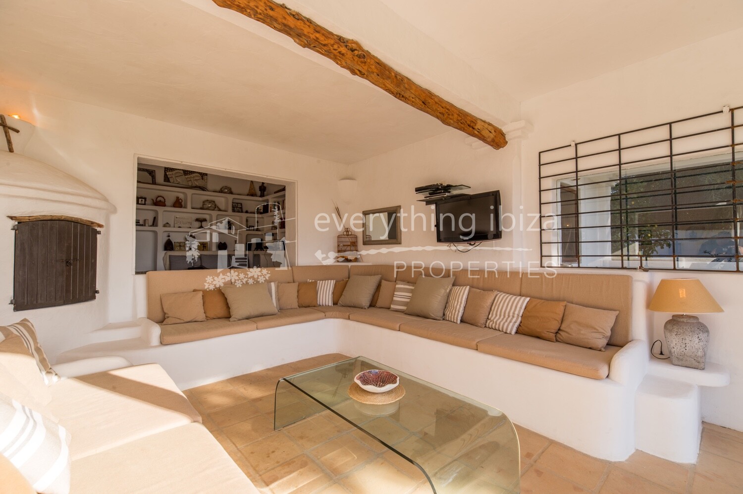 Beautiful Countryside Finca Near Santa Gertrudis, ref. 1485, for sale in Ibiza by everything ibiza Properties