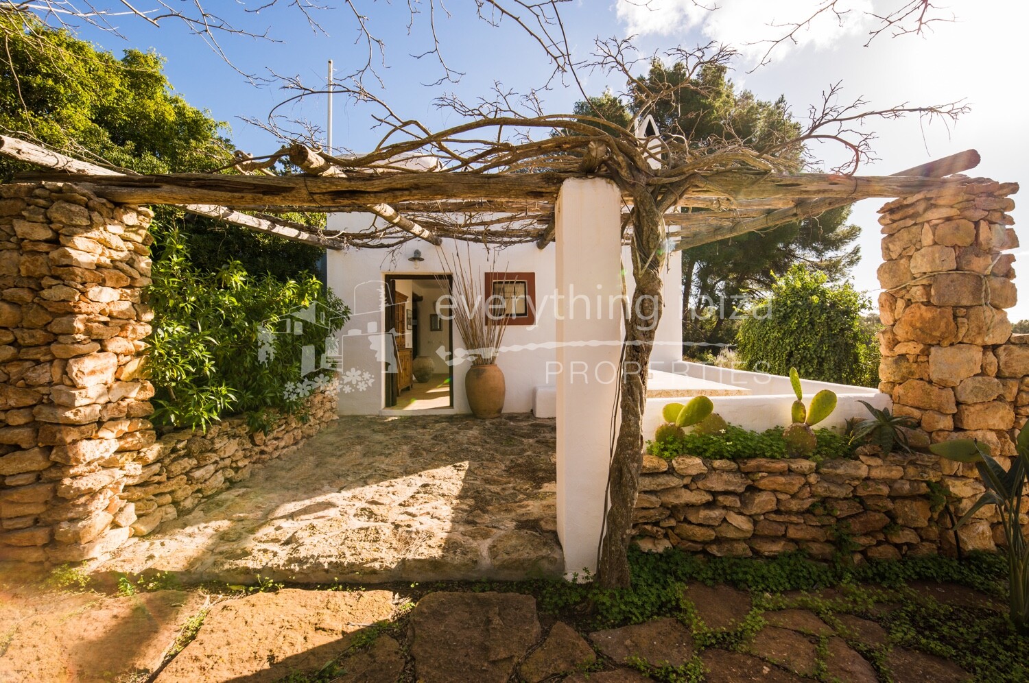 Beautiful Countryside Finca Near Santa Gertrudis, ref. 1485, for sale in Ibiza by everything ibiza Properties