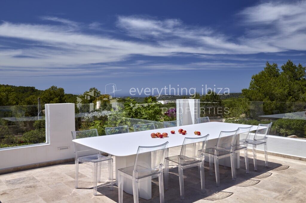 Magnificent Cosmopolitan Villa with Tourist License Set in Countryside, ref. 1488, for sale in Ibiza by everything ibiza Properties