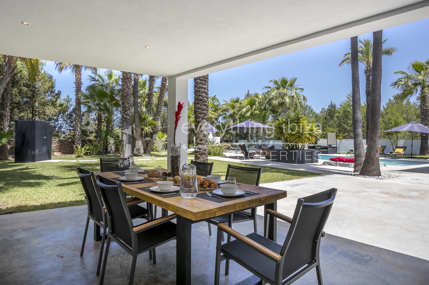 Luxury Private Villa of the Finest Design, Style & Quality, ref. 1489, for sale in Ibiza by everything ibiza Properties