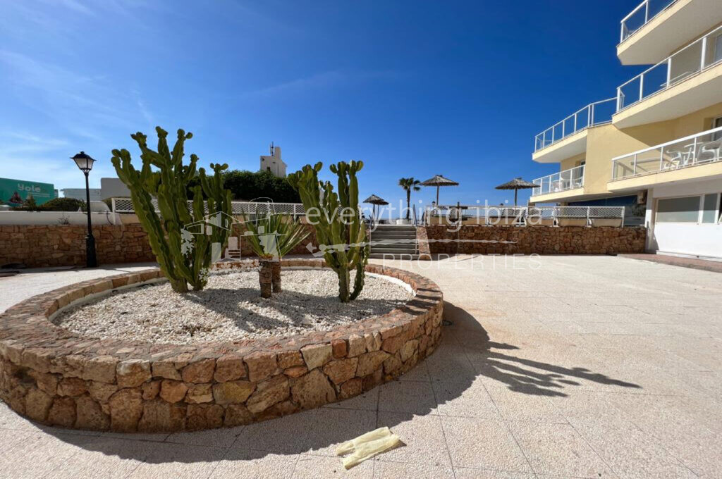 Modern Apartment with Partial Sea Views & Close to the Coastline, ref. 1492, for sale in Ibiza by everything ibiza Properties