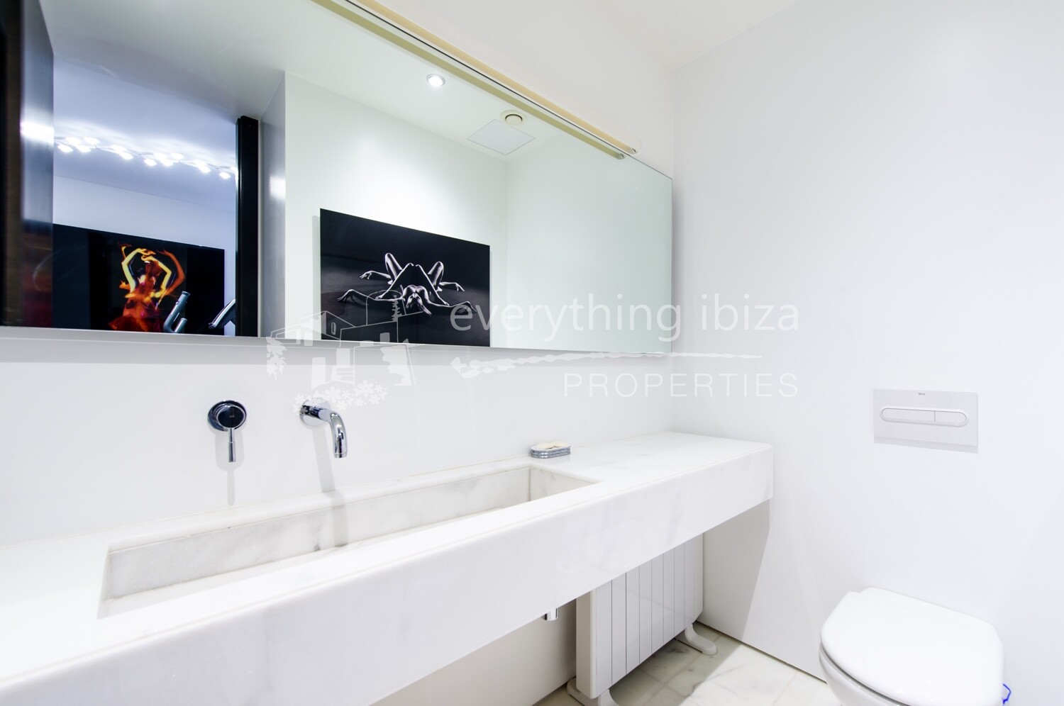 Exclusive Luxurious Apartment with Magnificent Panoramic Views, ref. 1495, for sale in Ibiza by everything ibiza Properties