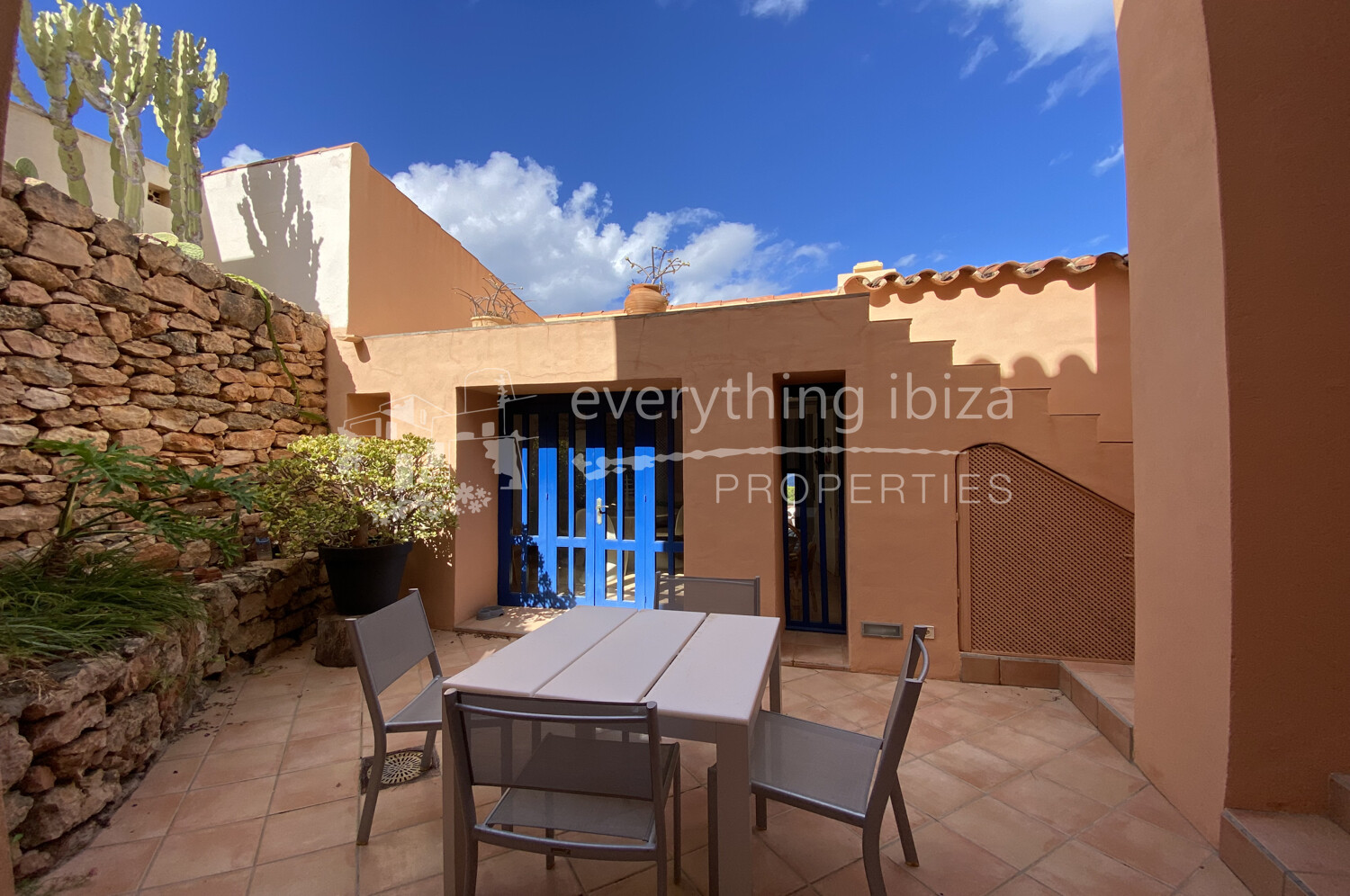 Spacious Semi Detached Townhouse in Calo d'en Real, ref. 1499, for sale in Ibiza by everything ibiza Properties