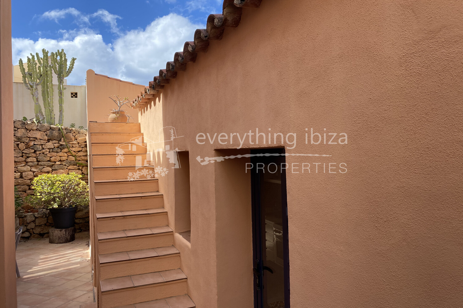 Spacious Semi Detached Townhouse in Calo d'en Real, ref. 1499, for sale in Ibiza by everything ibiza Properties