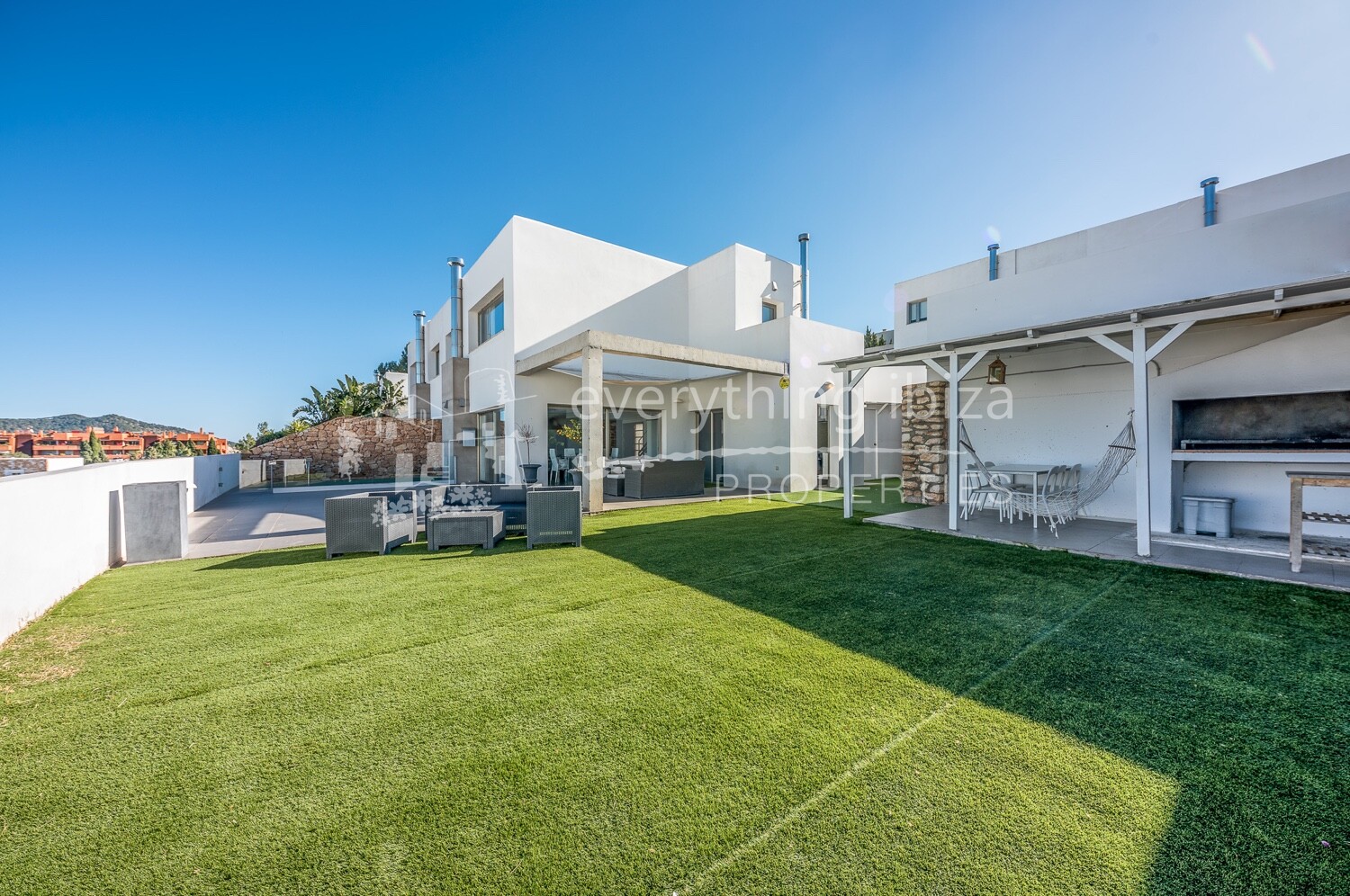 Elegant Modern Corner Townhouse in Stylish Roca Llisa, ref. 1504, for sale in Ibiza by everything ibiza Properties