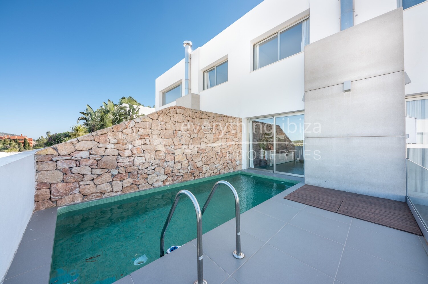 Elegant Modern Corner Townhouse in Stylish Roca Llisa, ref. 1504, for sale in Ibiza by everything ibiza Properties