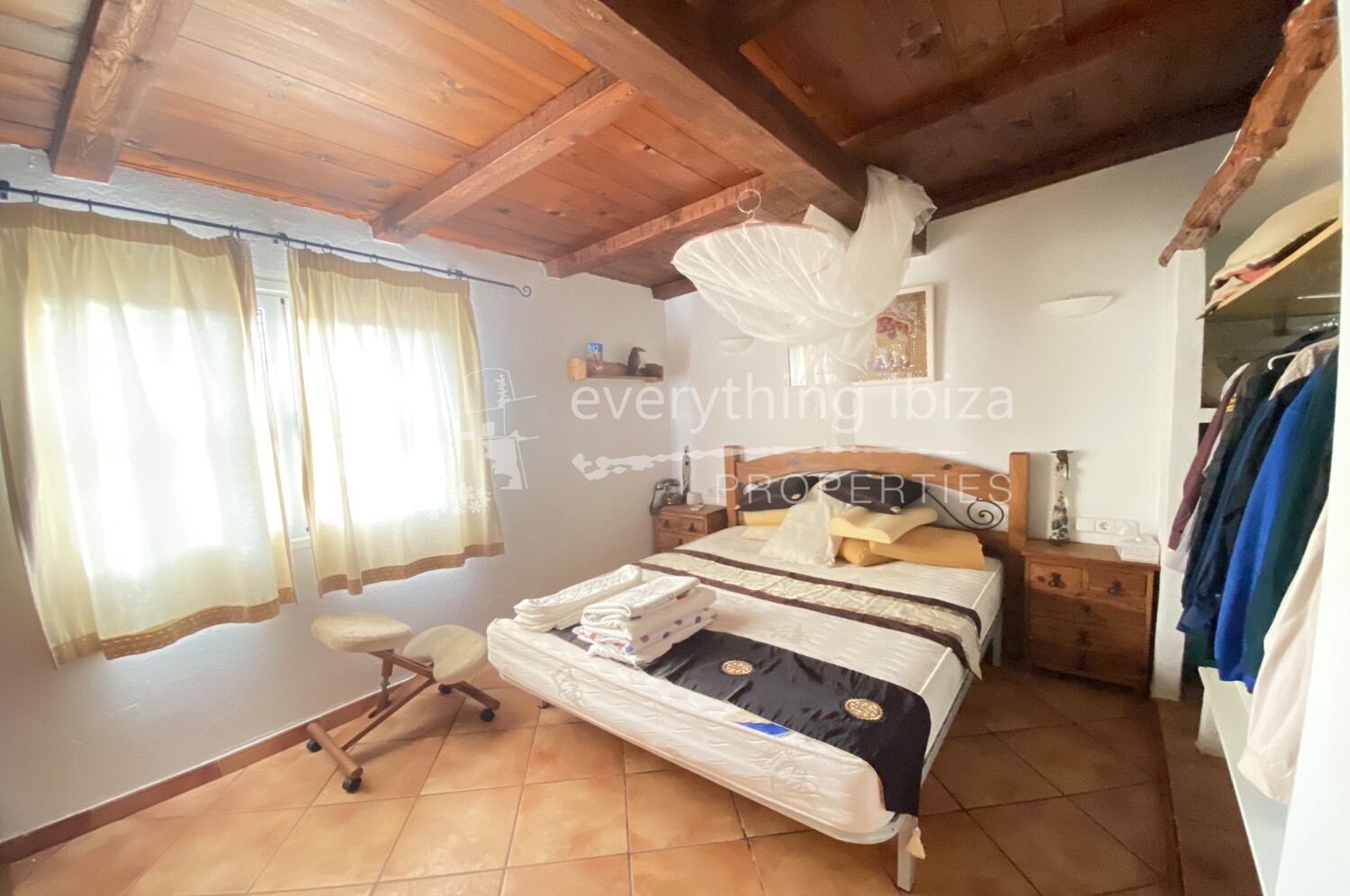 Charming Traditionally Styled Townhouse Close to the Beach, ref. 1507, for sale in Ibiza by everything ibiza Properties