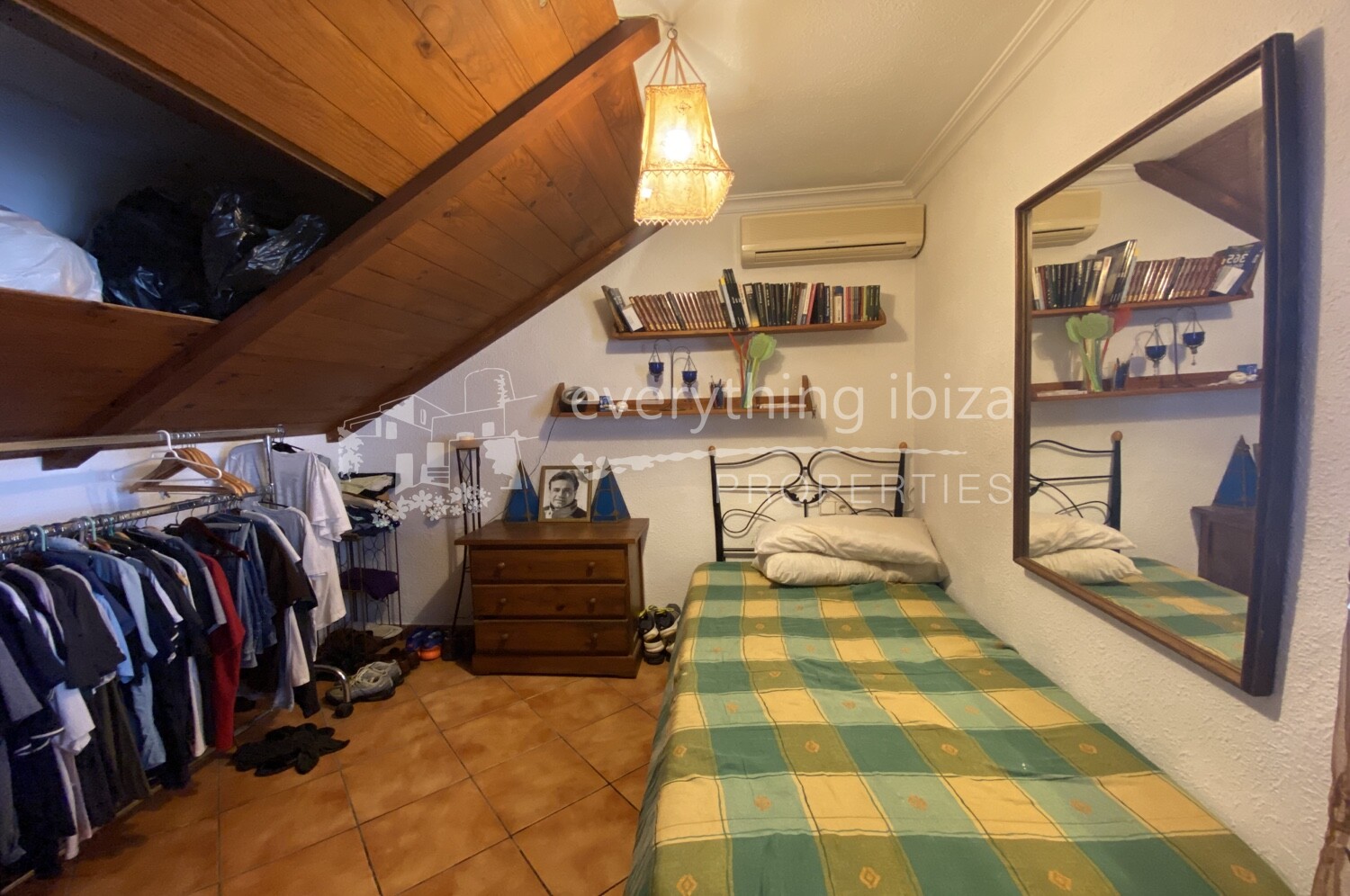Charming Traditionally Styled Townhouse Close to the Beach, ref. 1507, for sale in Ibiza by everything ibiza Properties