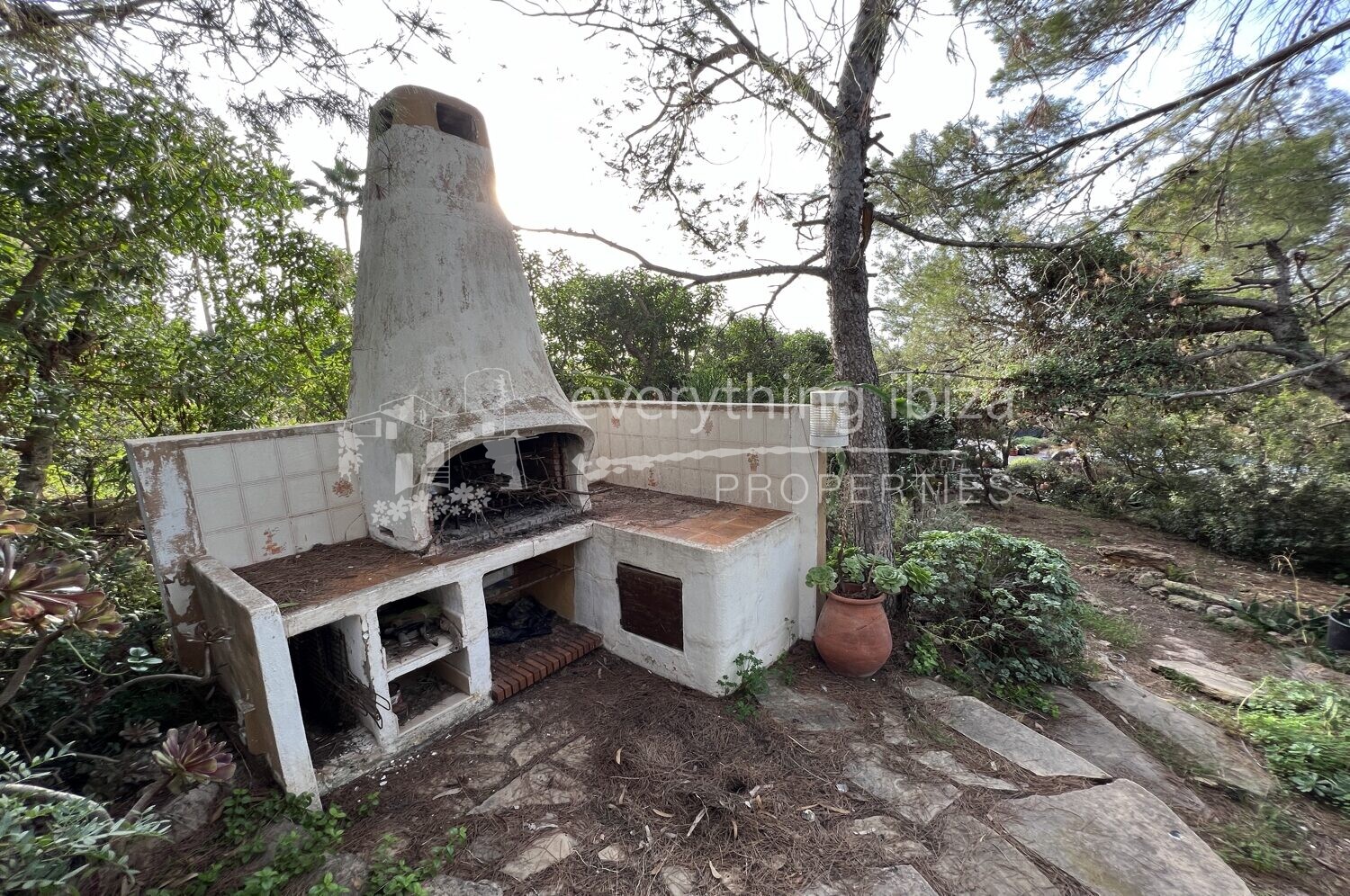 Rustic Ibiza Villa Close to the Beach & Ideal for Renovation, ref. 1511, for sale in Ibiza by everything ibiza Properties
