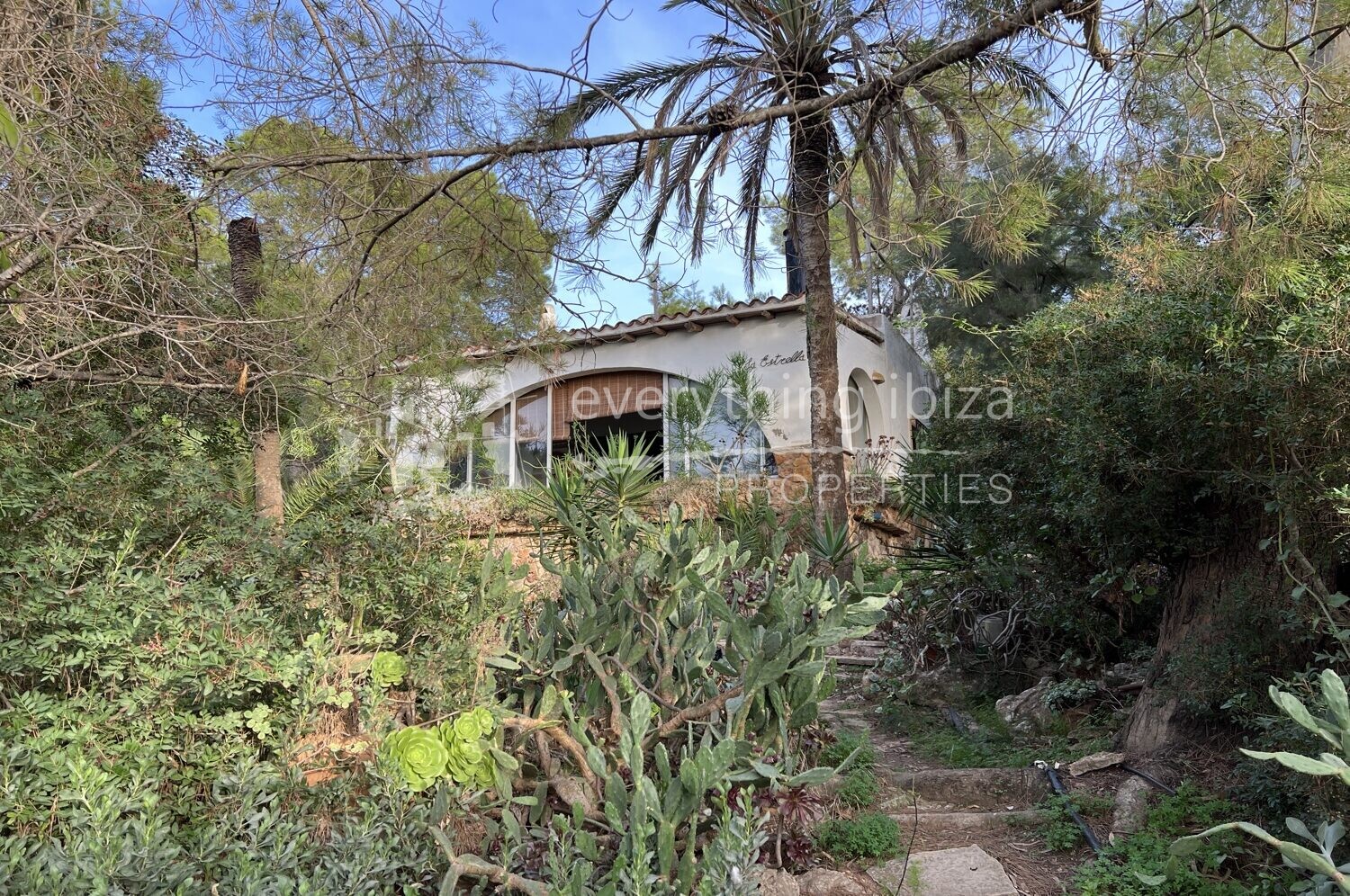 Rustic Ibiza Villa Close to the Beach & Ideal for Renovation, ref. 1511, for sale in Ibiza by everything ibiza Properties
