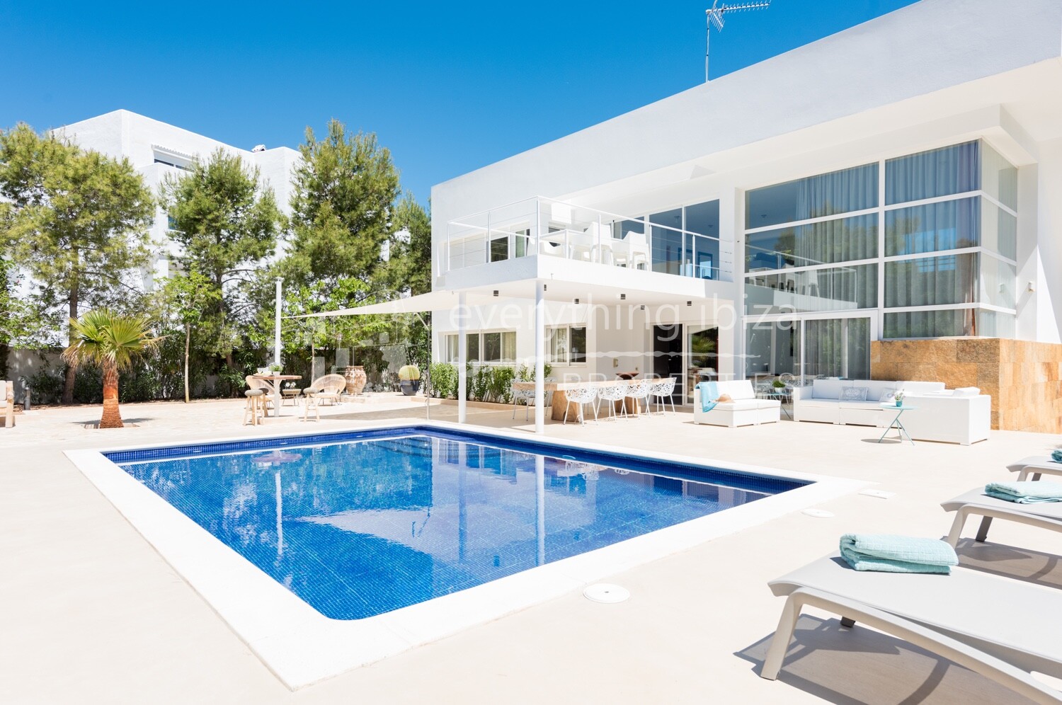 Cosmopolitan Modern Villa with Super Views & Tourist License, ref. 1512, for sale in Ibiza by everything ibiza Properties