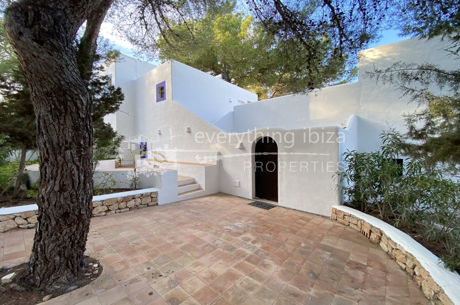 Charming Peaceful Townhouse Close to the Coastline & Beach, ref. 1508, for sale in Ibiza by everything ibiza Properties