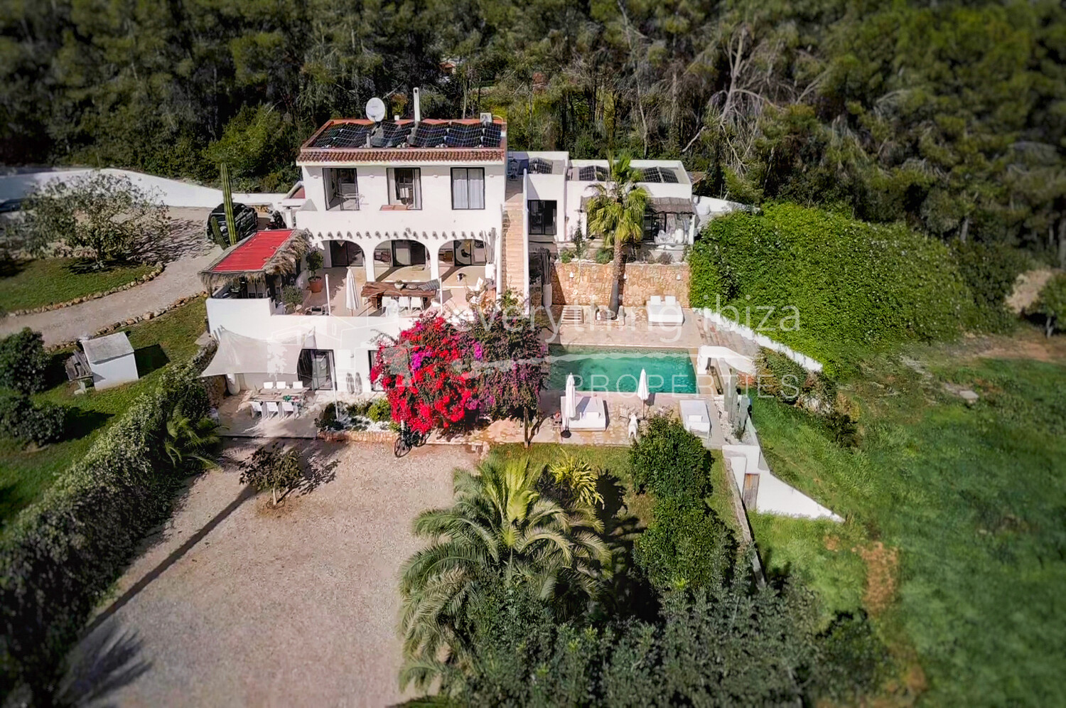 Stunning Villa on a Large Plot in the Peaceful Countryside of Sant Miguel, ref. 1513, for sale in Ibiza by everything ibiza Properties