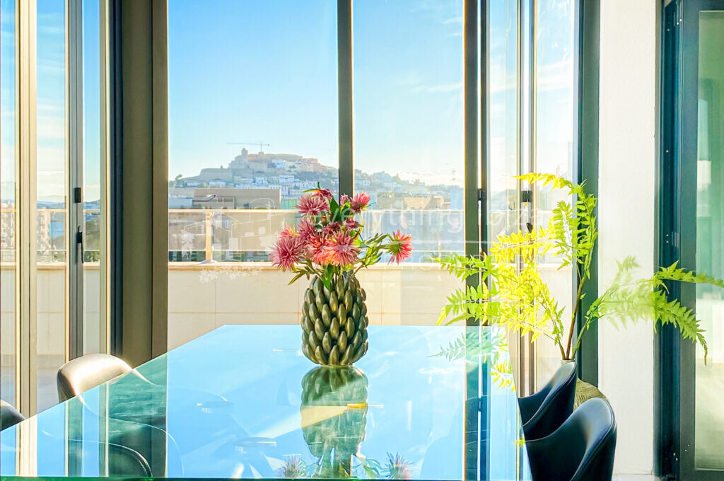 Modern Penthouse Close to Botafoch Marina with Large Roof Terrace, ref. 1514, for sale in Ibiza by everything ibiza Properties