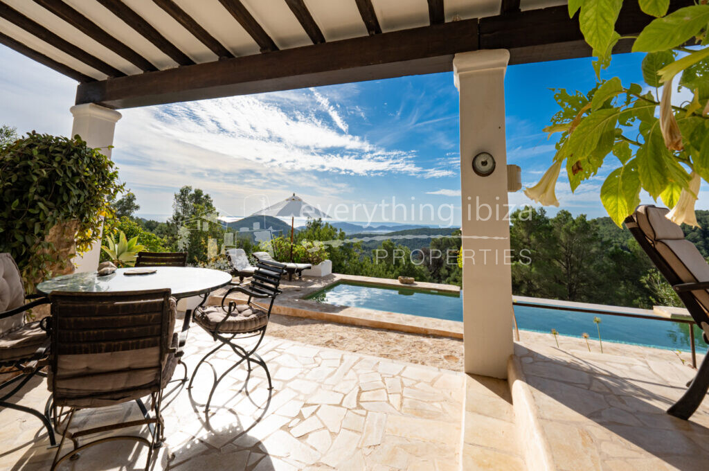 Elegant Hillside Finca with Stunning Views & Touristic License, ref. 1515, for sale in Ibiza by everything ibiza Properties
