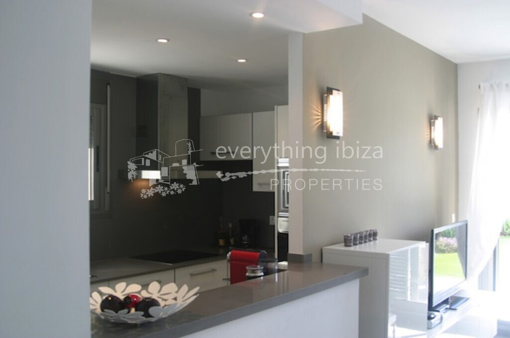 Modern Ground Floor Apartment Close to the Beach, ref. 1518, for sale in Ibiza by everything ibiza Properties