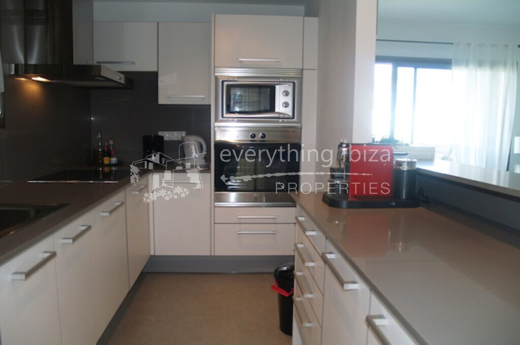 Modern Ground Floor Apartment Close to the Beach, ref. 1518, for sale in Ibiza by everything ibiza Properties