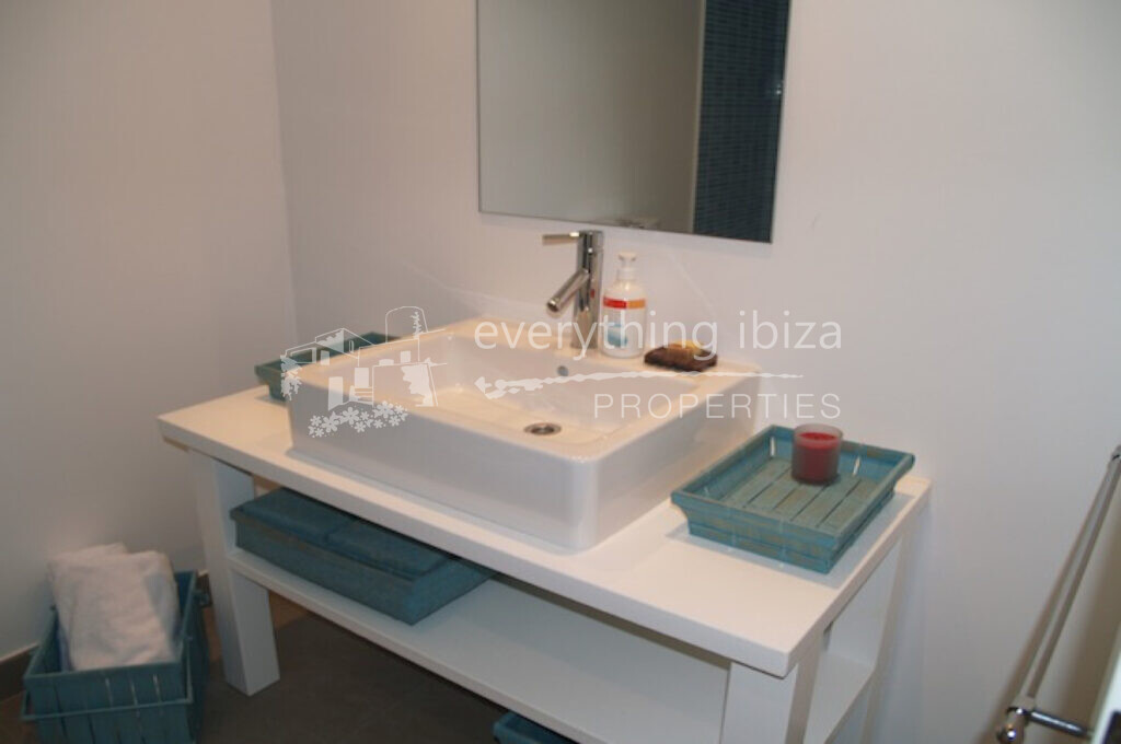 Modern Ground Floor Apartment Close to the Beach, ref. 1518, for sale in Ibiza by everything ibiza Properties