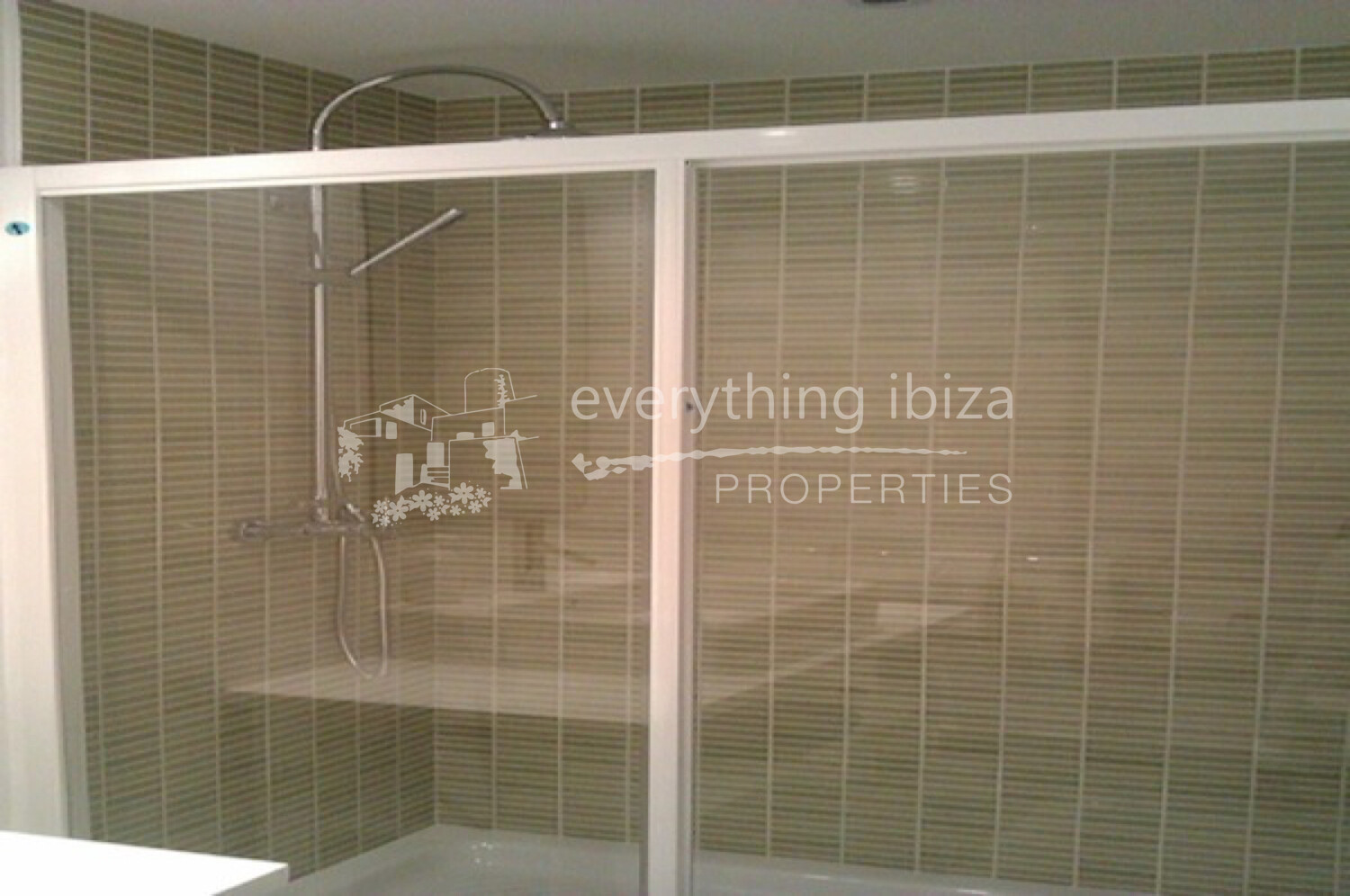 Modern Ground Floor Apartment Close to the Beach, ref. 1518, for sale in Ibiza by everything ibiza Properties