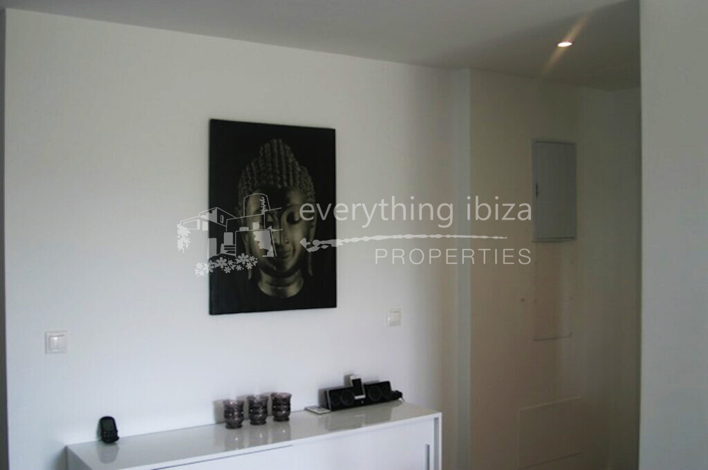 Modern Ground Floor Apartment Close to the Beach, ref. 1518, for sale in Ibiza by everything ibiza Properties