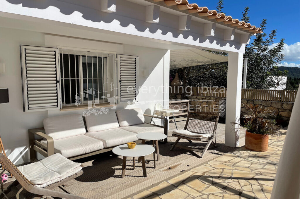 Charming Corner Townhouse Within Minutes of Sant Josep Village, ref. 1519, for sale in Ibiza by everything ibiza Properties