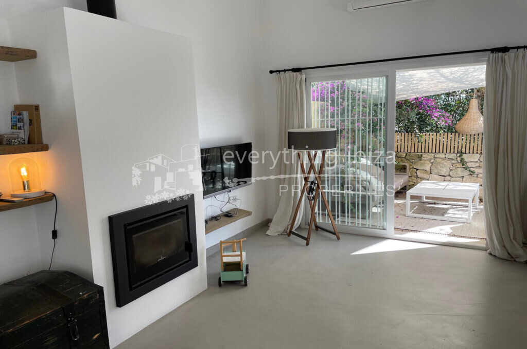 Charming Corner Townhouse Within Minutes of Sant Josep Village, ref. 1519, for sale in Ibiza by everything ibiza Properties