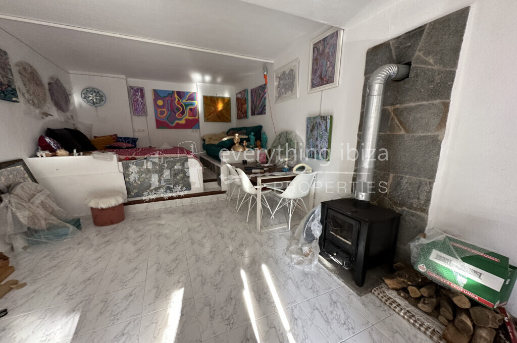 Charming Traditional Villa with Lots of Character in Cala Llonga, ref. 1520, for sale in Ibiza by everything ibiza Properties