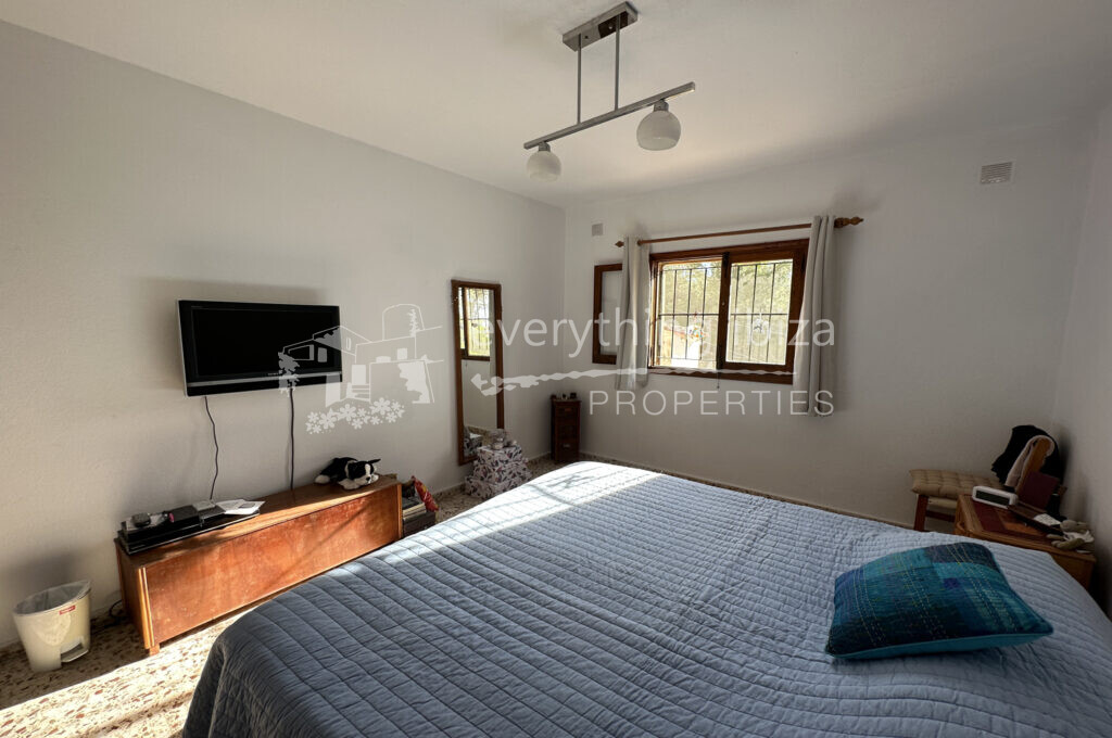 Charming Traditional Villa with Lots of Character in Cala Llonga, ref. 1520, for sale in Ibiza by everything ibiza Properties