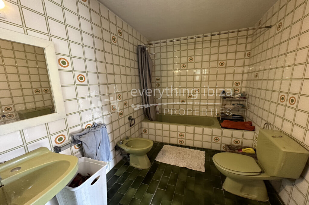 Charming Traditional Villa with Lots of Character in Cala Llonga, ref. 1520, for sale in Ibiza by everything ibiza Properties
