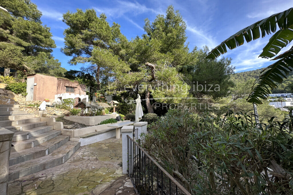 Charming Traditional Villa with Lots of Character in Cala Llonga, ref. 1520, for sale in Ibiza by everything ibiza Properties