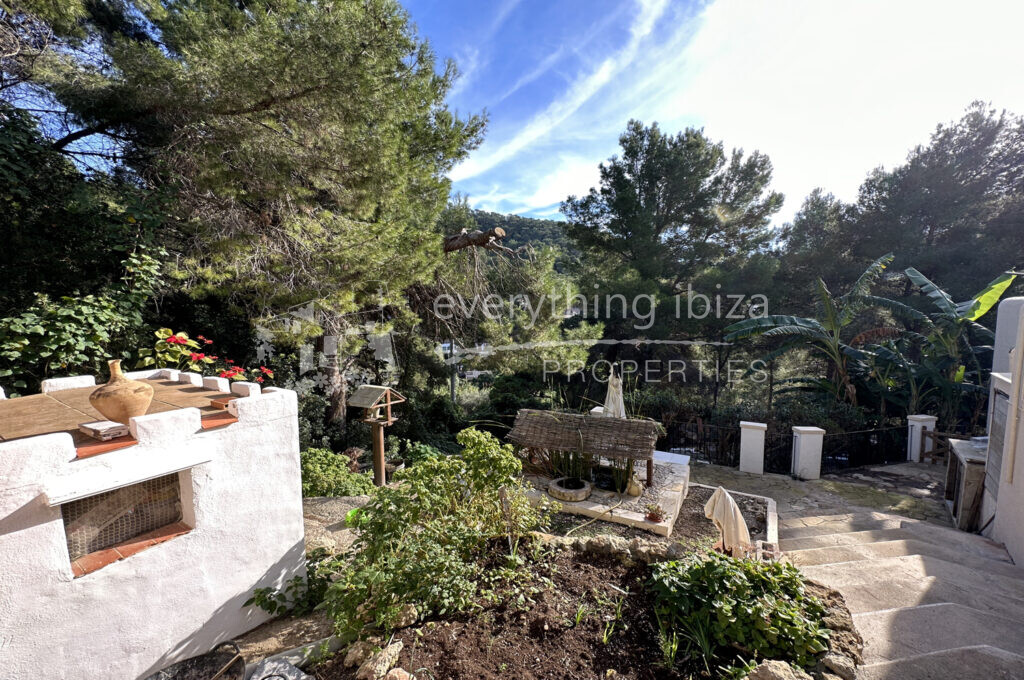 Charming Traditional Villa with Lots of Character in Cala Llonga, ref. 1520, for sale in Ibiza by everything ibiza Properties