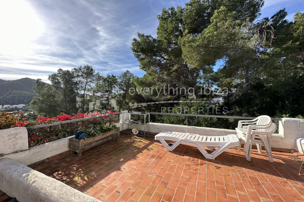 Charming Traditional Villa with Lots of Character in Cala Llonga, ref. 1520, for sale in Ibiza by everything ibiza Properties