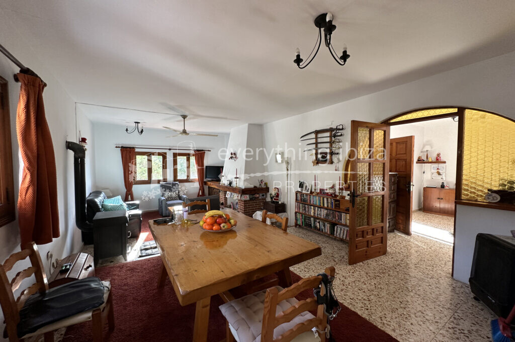 Charming Traditional Villa with Lots of Character in Cala Llonga, ref. 1520, for sale in Ibiza by everything ibiza Properties