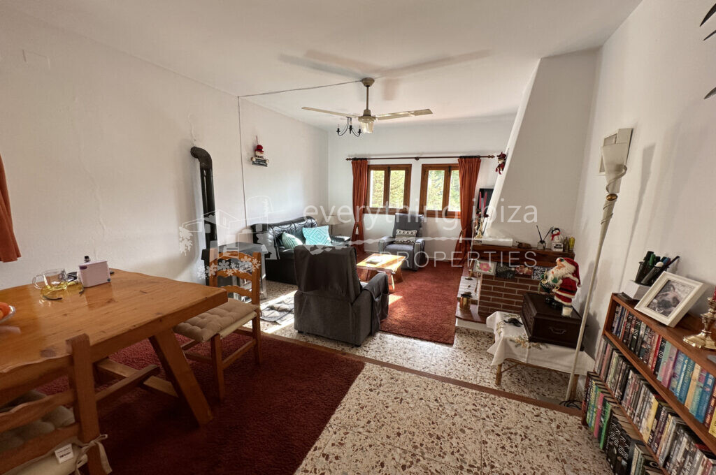 Charming Traditional Villa with Lots of Character in Cala Llonga, ref. 1520, for sale in Ibiza by everything ibiza Properties
