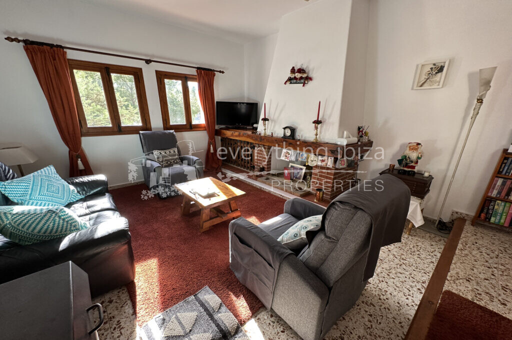 Charming Traditional Villa with Lots of Character in Cala Llonga, ref. 1520, for sale in Ibiza by everything ibiza Properties