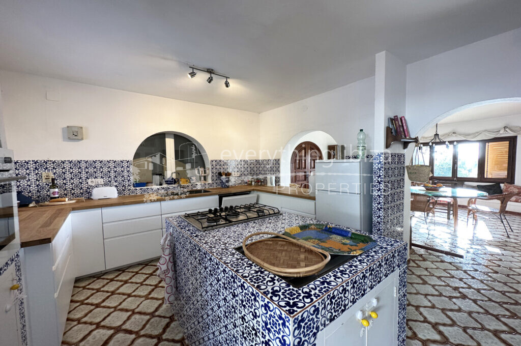 Charming Traditional Villa with Extra Plot & Views of Es Vedra, ref. 1521, for sale in Ibiza by everything ibiza Properties