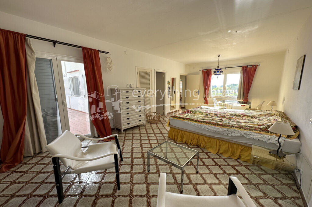 Charming Traditional Villa with Extra Plot & Views of Es Vedra, ref. 1521, for sale in Ibiza by everything ibiza Properties