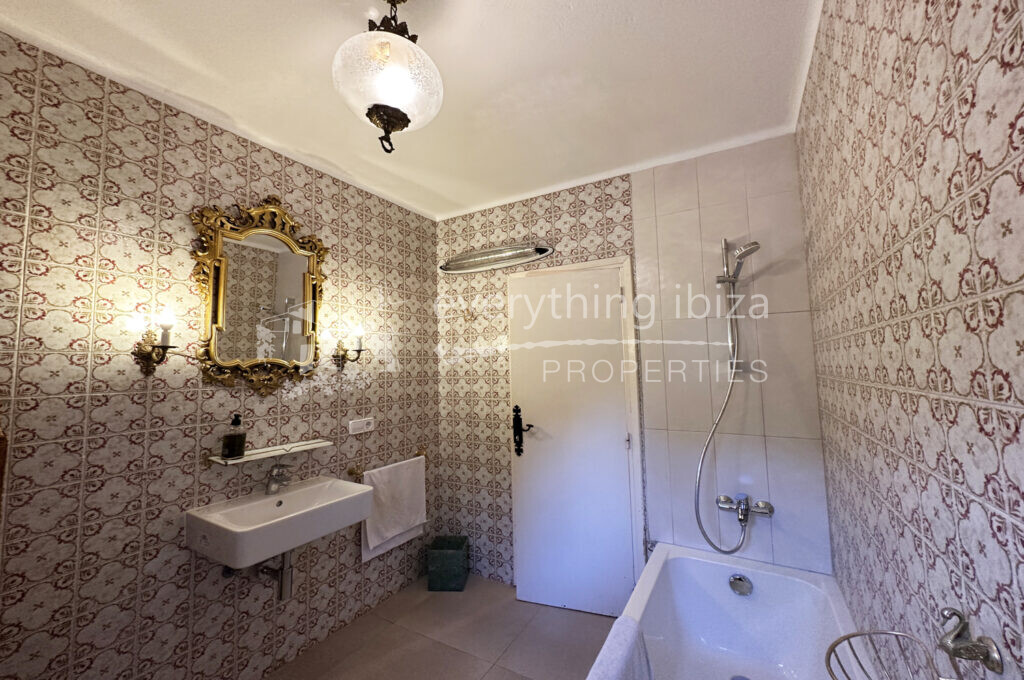 Charming Traditional Villa with Extra Plot & Views of Es Vedra, ref. 1521, for sale in Ibiza by everything ibiza Properties
