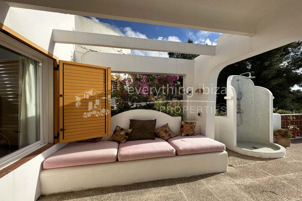 Charming Traditional Villa with Extra Plot & Views of Es Vedra, ref. 1521, for sale in Ibiza by everything ibiza Properties