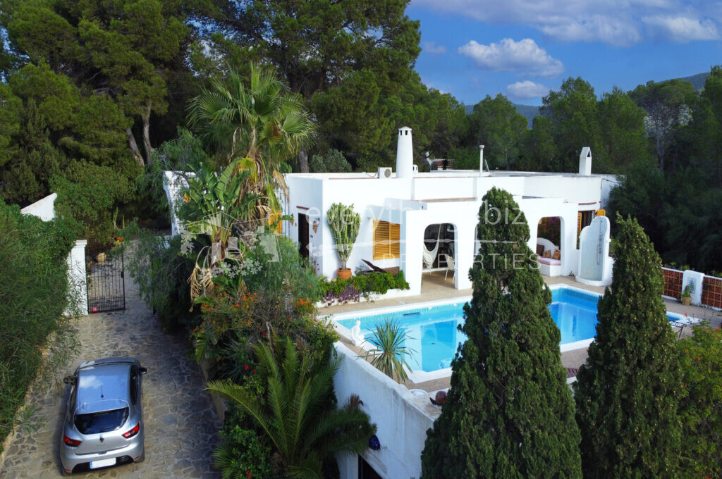 Charming Traditional Villa with Extra Plot & Views of Es Vedra, ref. 1521, for sale in Ibiza by everything ibiza Properties