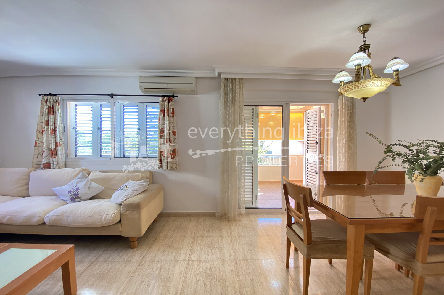 Modern Duplex Apartment with Roof Terrace in Ibiza Town, ref. 1523, for sale in Ibiza by everything ibiza Properties