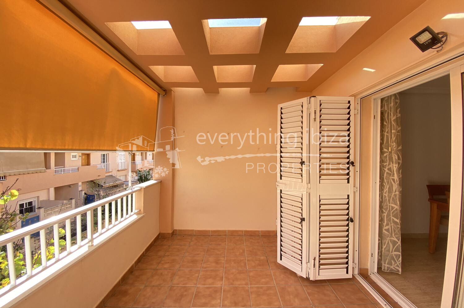 Modern Duplex Apartment with Roof Terrace in Ibiza Town, ref. 1523, for sale in Ibiza by everything ibiza Properties
