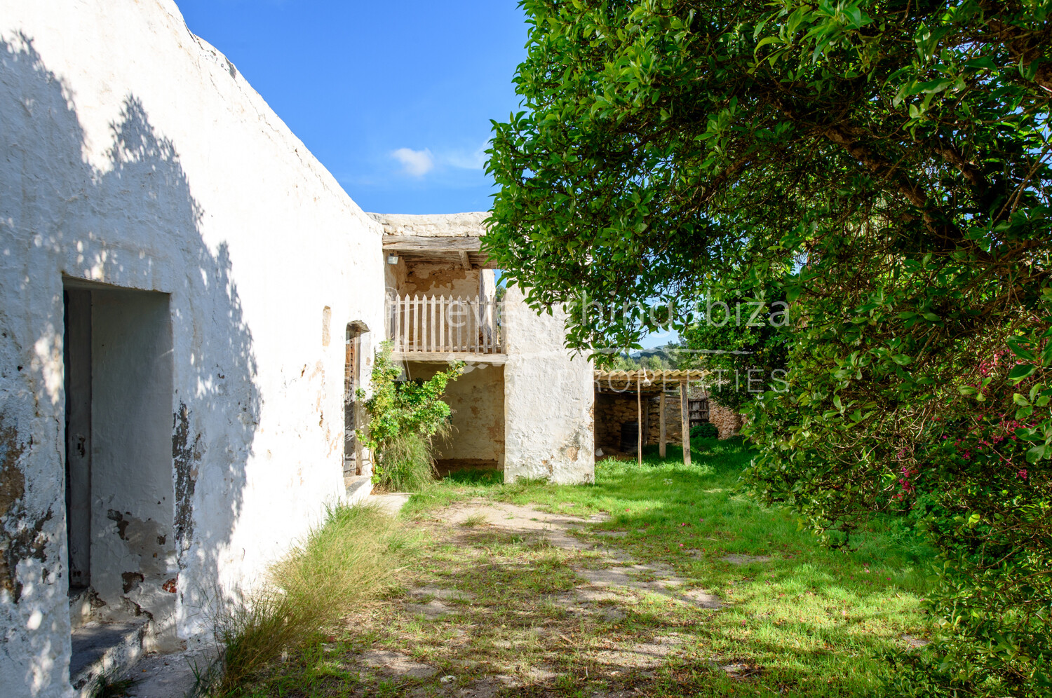 Authentic Ibiza Finca Ideal for Renovation on a Huge Rural Plot, ref. 1525, for sale in Ibiza by everything ibiza Properties